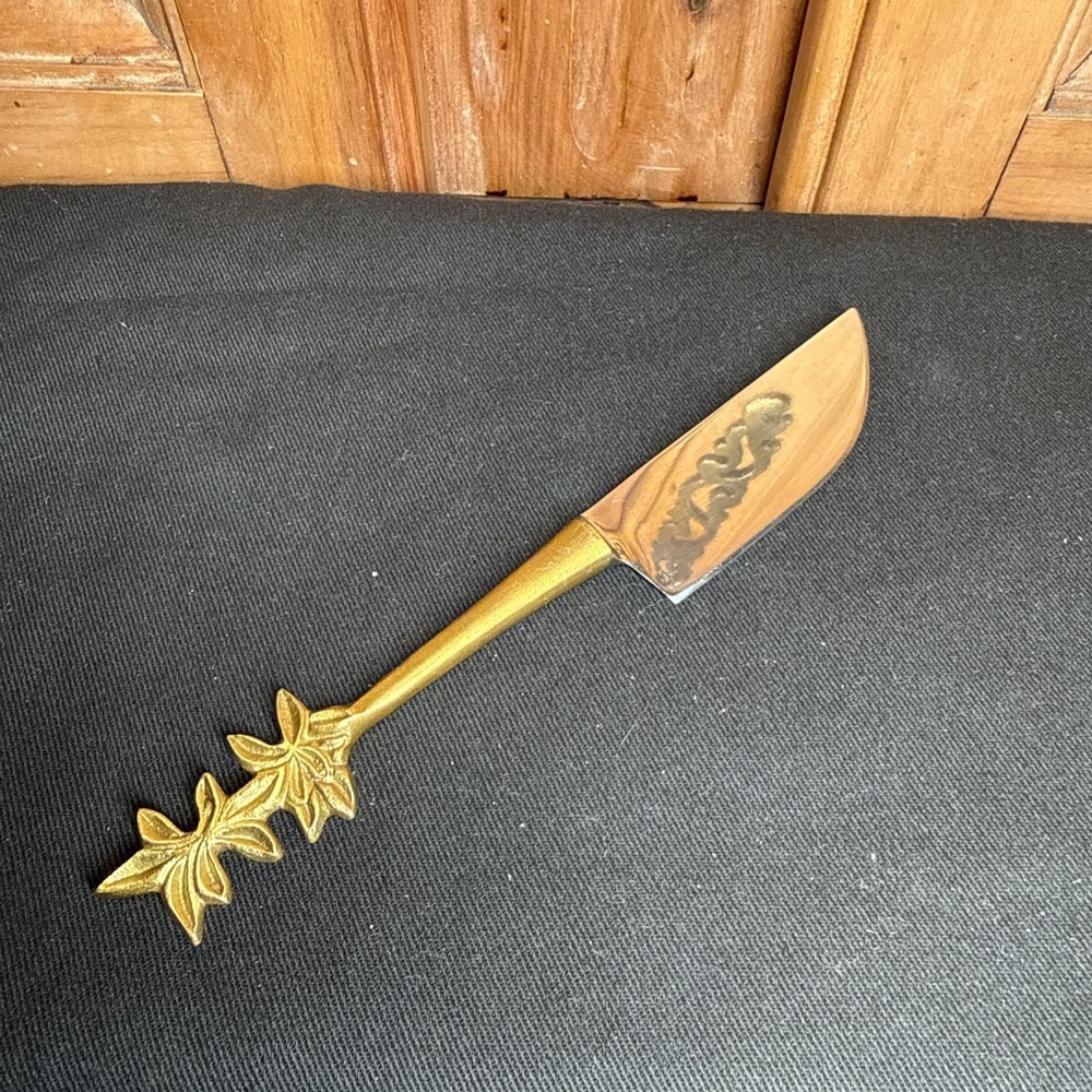 Anthropologie Herbiflora Cheese Knife Thyme Leaves Brass Stainless Steel
